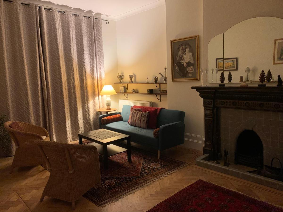 לונדון Spacious Holiday Home! מראה חיצוני תמונה